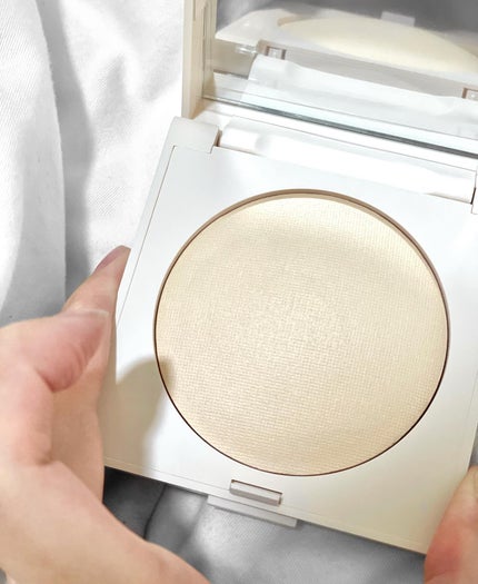 リアル フローレス ルミナス パーフェクティング プレスト パウダー/ローラ メルシエ/プレストパウダーを使ったクチコミ(2枚目)