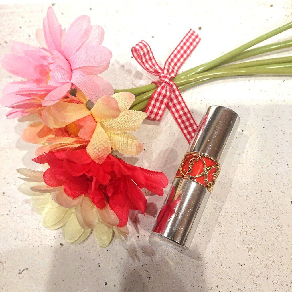 ヴォリュプテ プランプインカラー/YVES SAINT LAURENT BEAUTE/口紅を使ったクチコミ(2枚目)