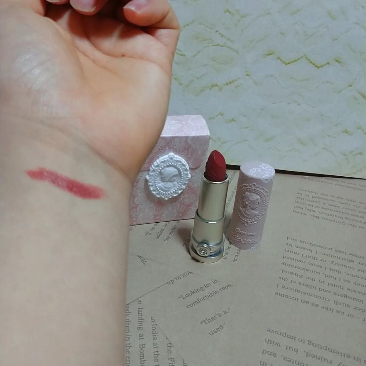 女王のカメオリップスティック/COLORROSE/口紅を使ったクチコミ(2枚目)