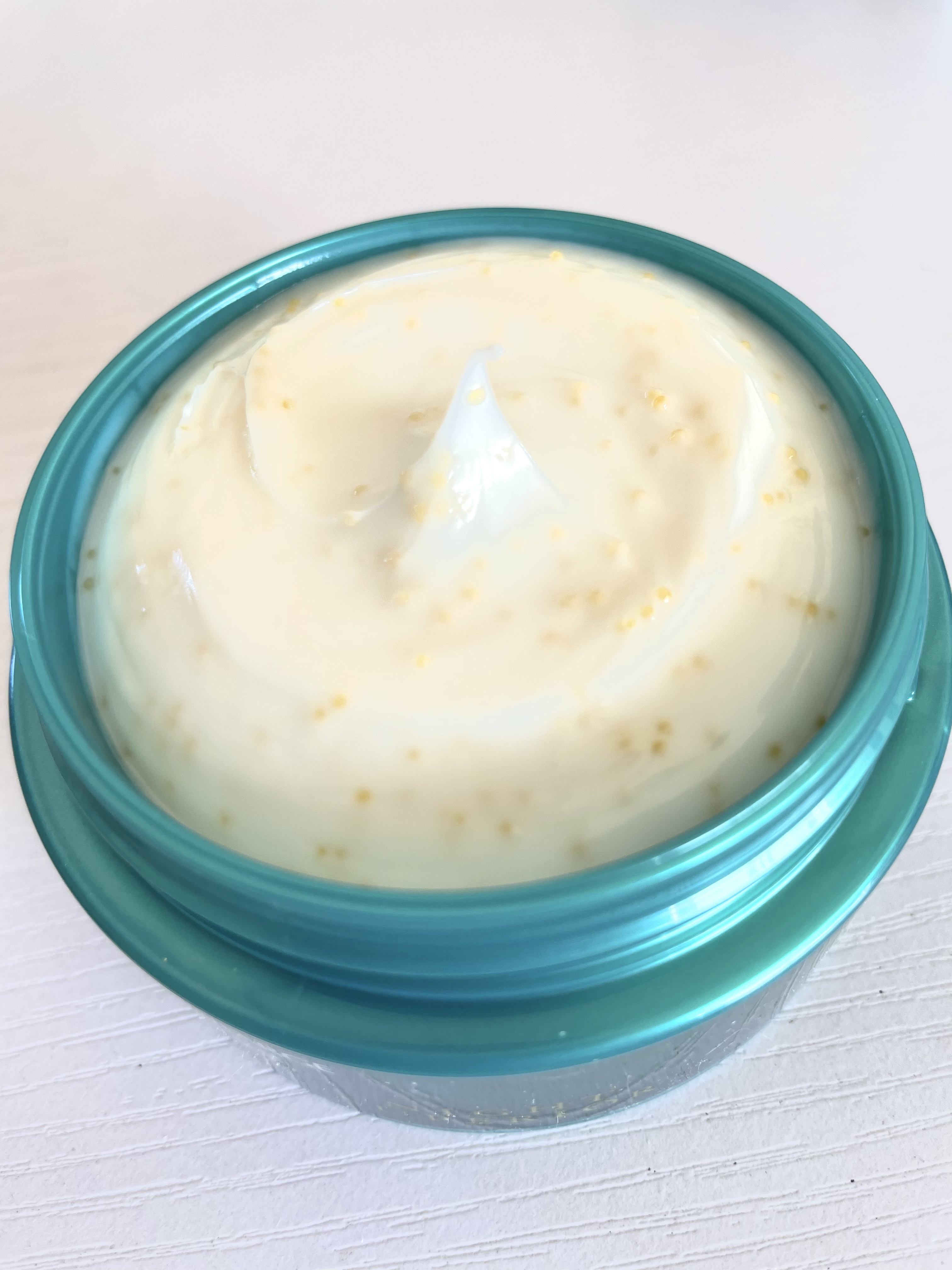 ビューティーチャージ ナイトスペリア/アトリックス/ハンドクリームを使ったクチコミ（2枚目）