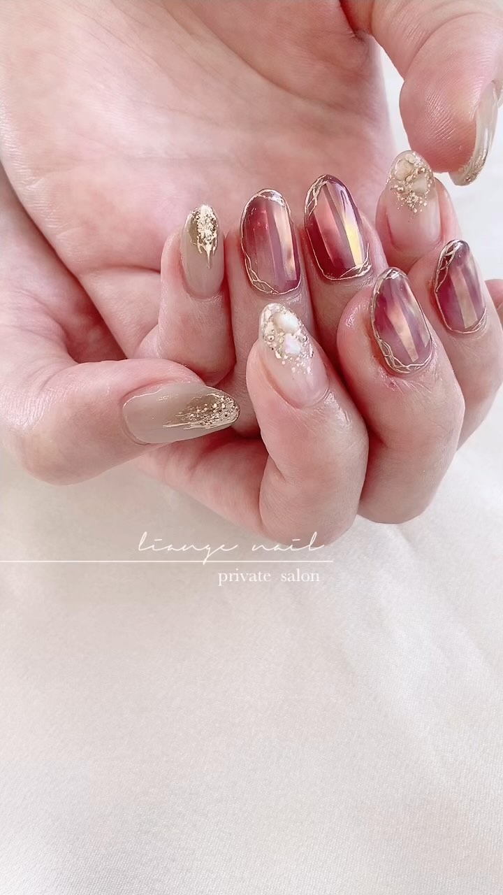 #ネイル,#秋ネイル,#大人ニュアンスネイル,#ニュアンスネイル,#ジェルネイル,#ミラーネイル,#シェルネイル,#フィルムネイル,#冬ネイル,#アンティークネイルのネイルデザイン
