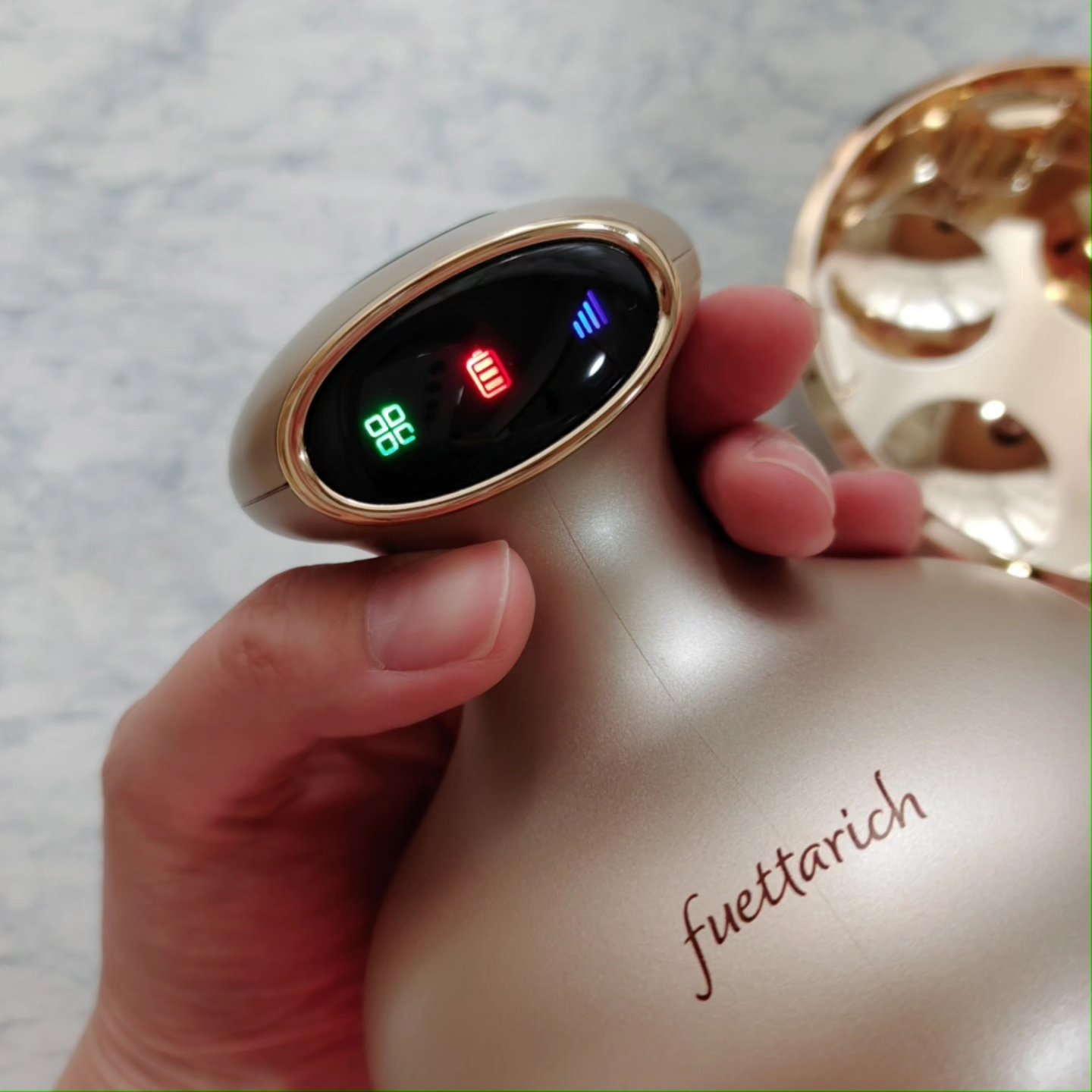 スカルプ ヘッドスパ｜fuettarich (フエッタリッチ)の使い方を