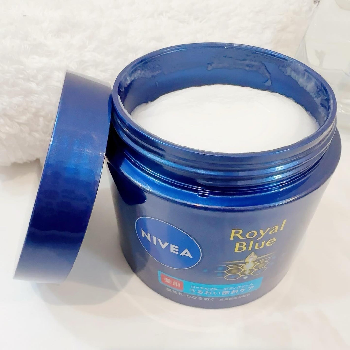 ニベア ロイヤルブルーボディクリーム うるおい密封ケア/ニベア/ボディクリームを使ったクチコミ(2枚目)