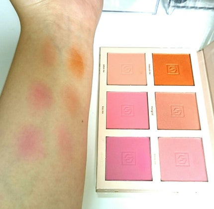 JOUER COSMETICS Bouquet D'Amour Six Shade Blush Palette/Jouer Cosmetics/プレストパウダーを使ったクチコミ(2枚目)