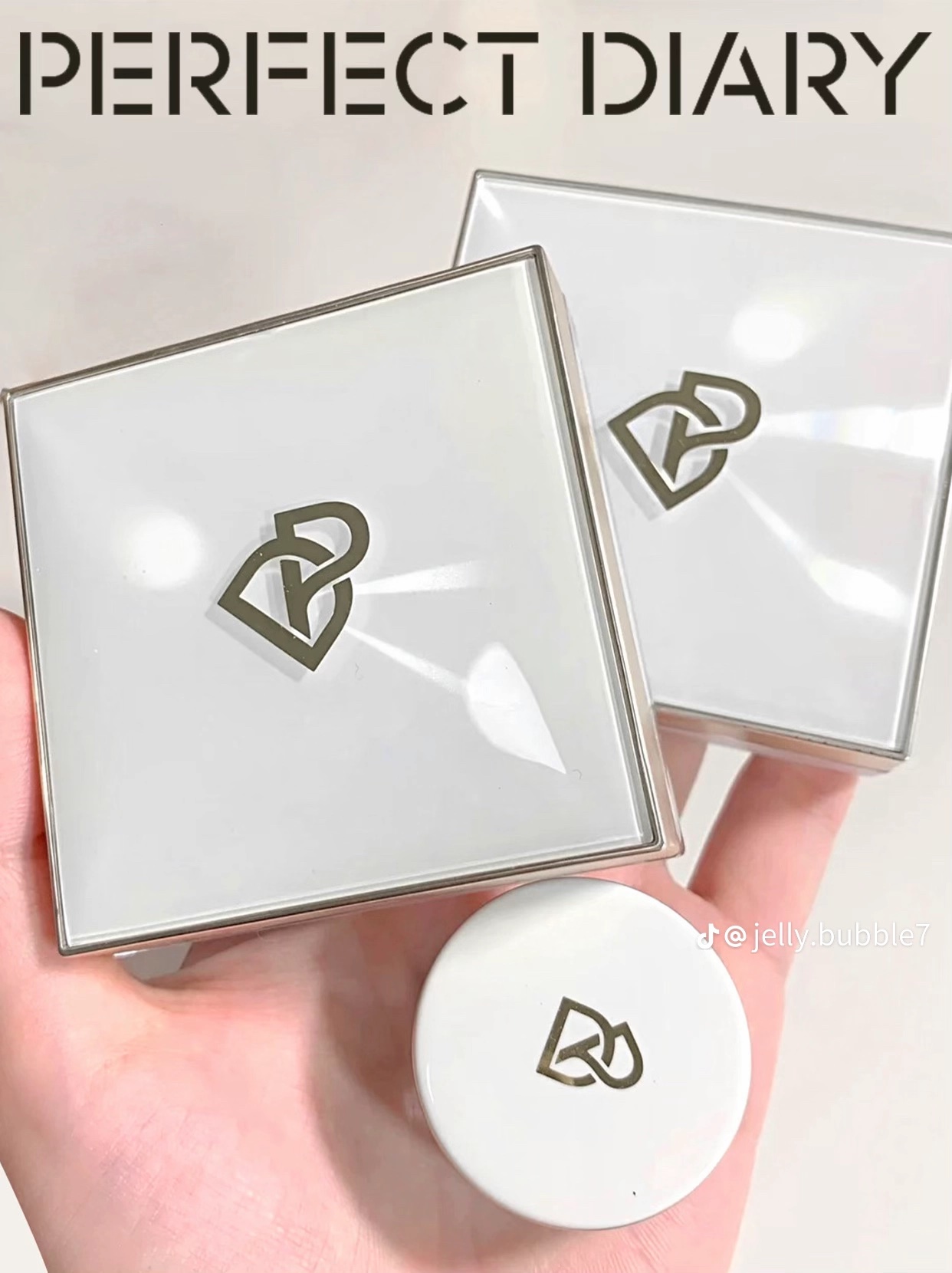 トランスルーシェントブルーリング ルースパウダー(N) N01 クリア/PERFECT DIARY/ルースパウダーを使ったクチコミ（3枚目）