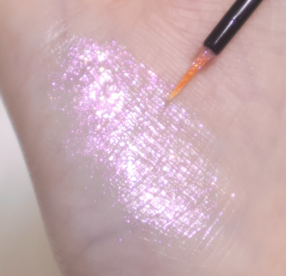 グリッターライナー(MFL リキッドアイシャドウ) ピンク/moitiful/グリッターを使ったクチコミ（2枚目）