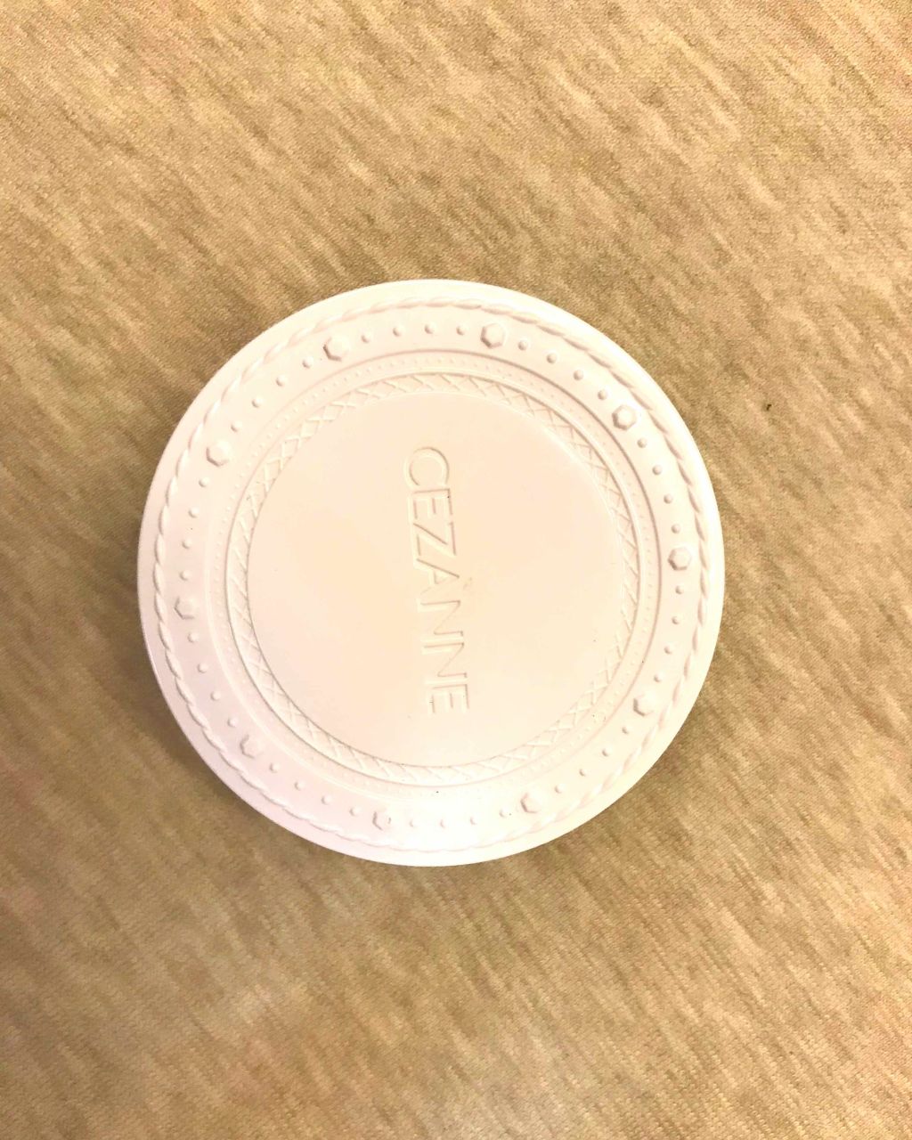 UVクリアフェイスパウダー/CEZANNE/プレストパウダーを使ったクチコミ(1枚目)