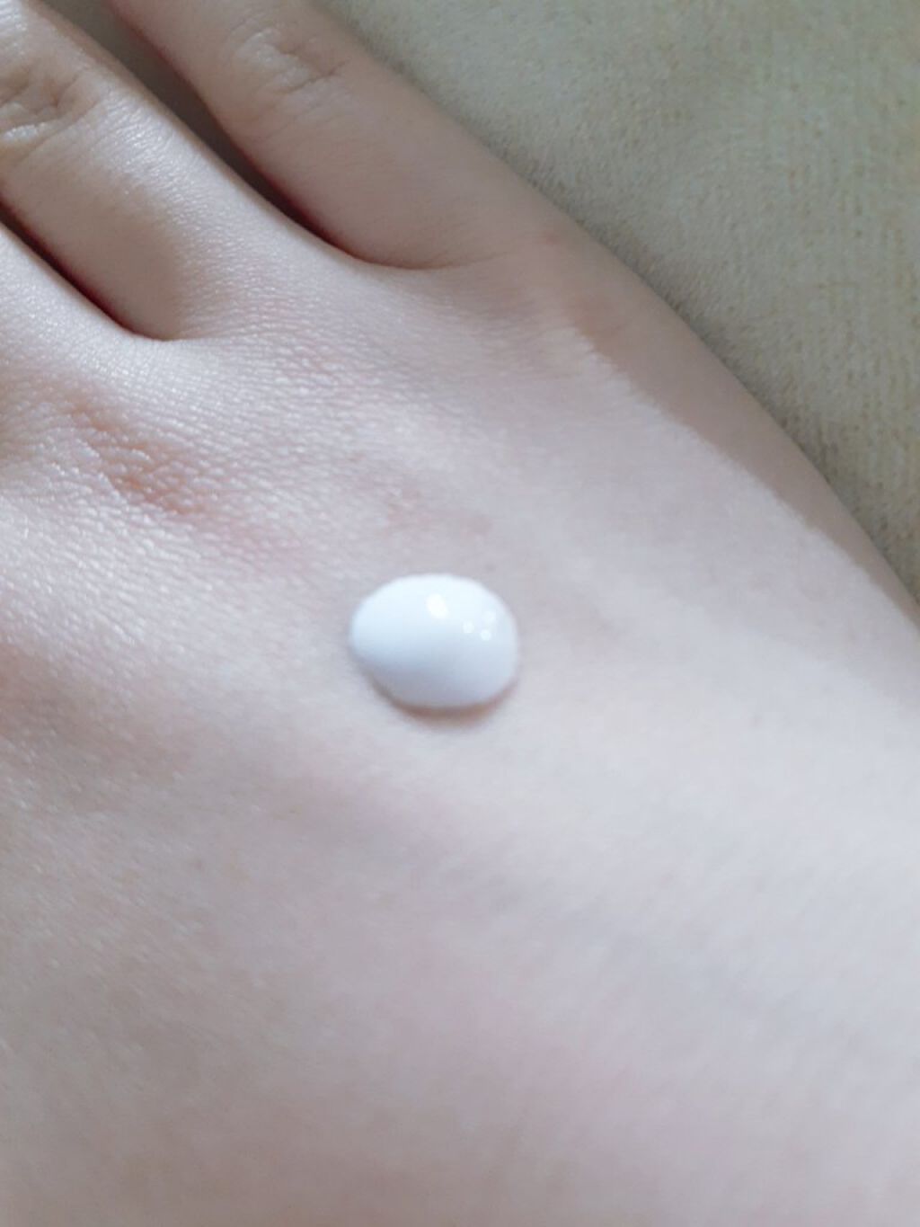 スキンアクア トーンアップUVエッセンス/スキンアクア/日焼け止めクリームを使ったクチコミ（2枚目）