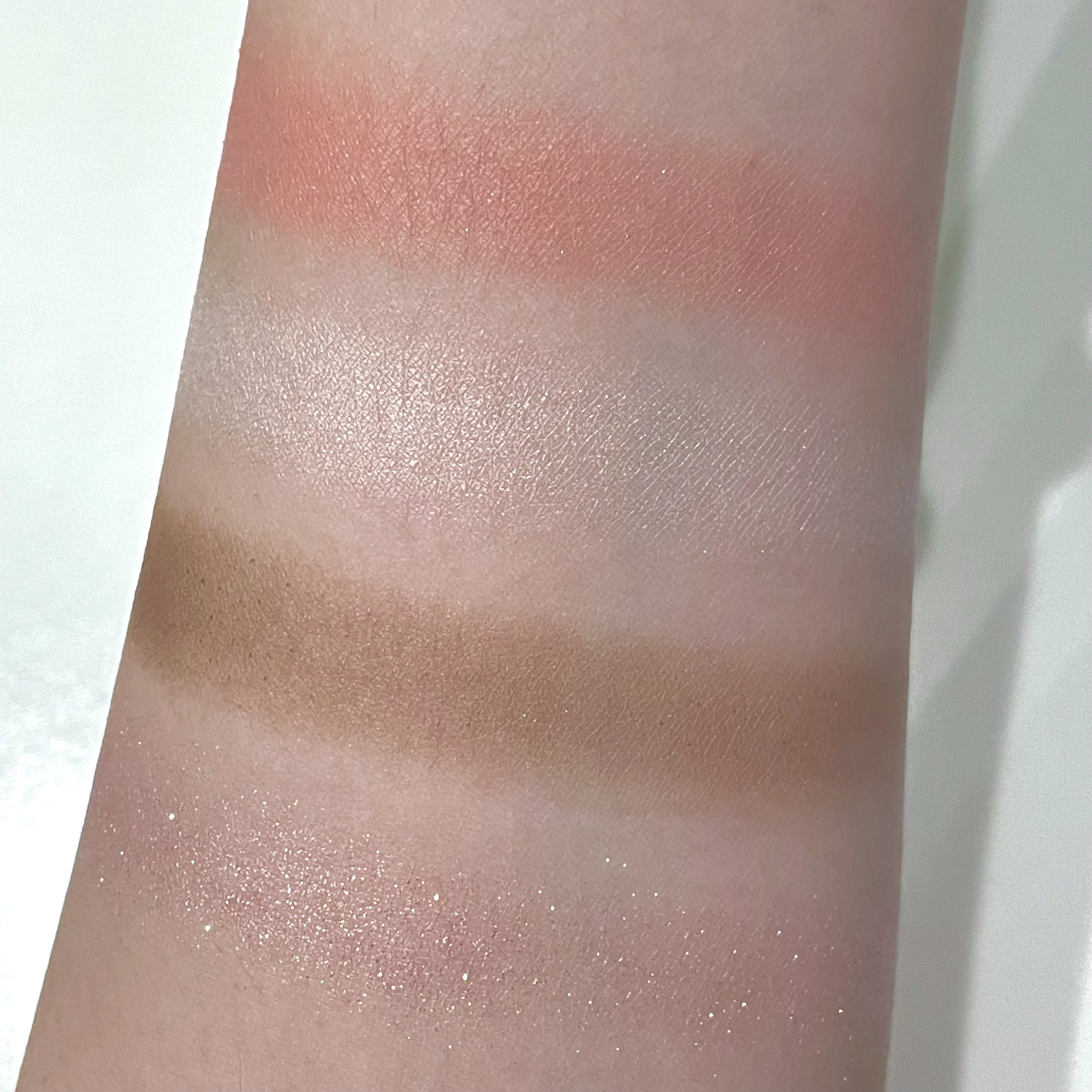 星宿彫刻 4色パレット/花西子/マルチパレットを使ったクチコミ（2枚目）