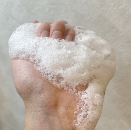 ヒアルロン酸弱酸性洗顔/Isntree/洗顔フォームを使ったクチコミ(3枚目)