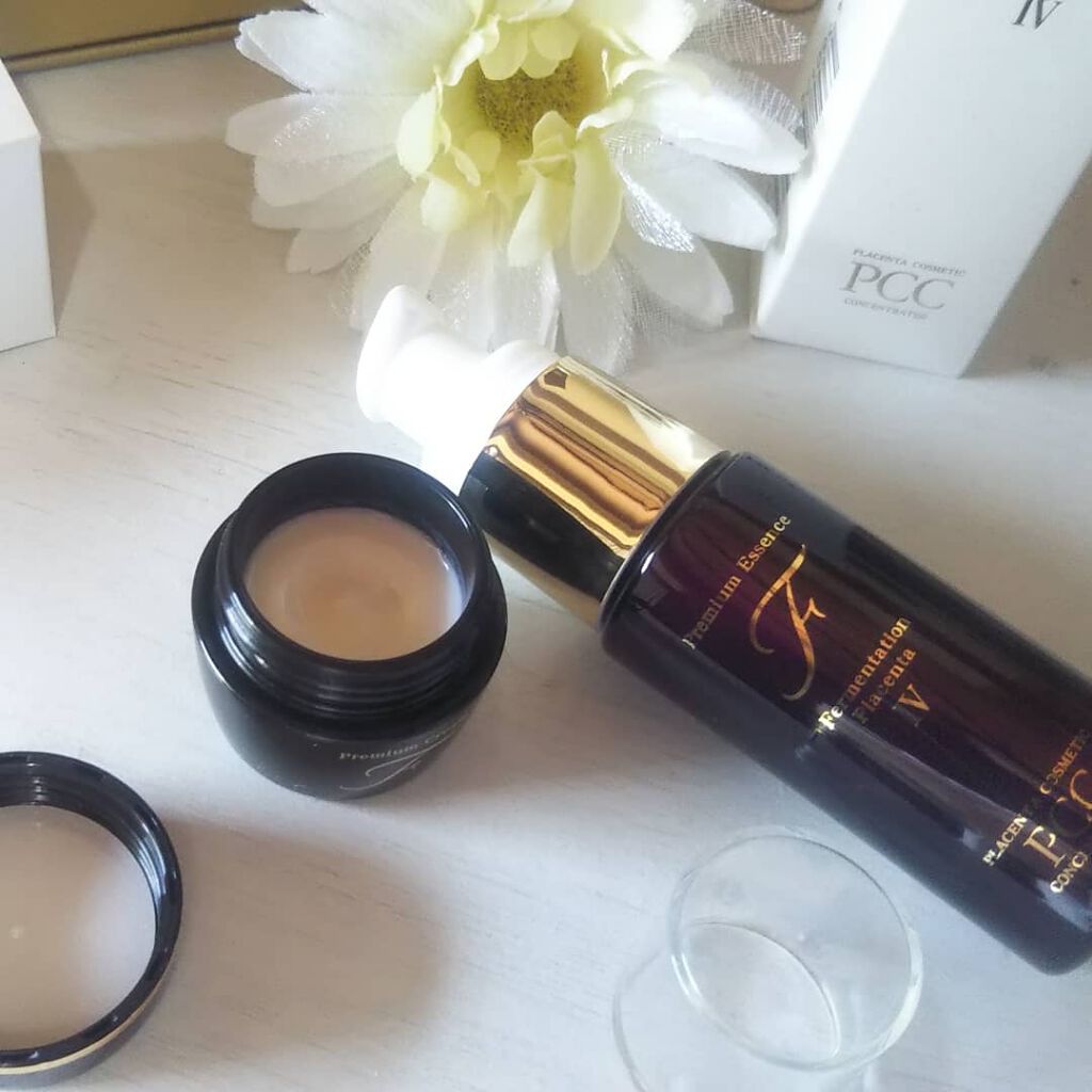 PCCプレミアムエッセンスFIV/PCCアンチエイジングブランド/美容液を使ったクチコミ(1枚目)