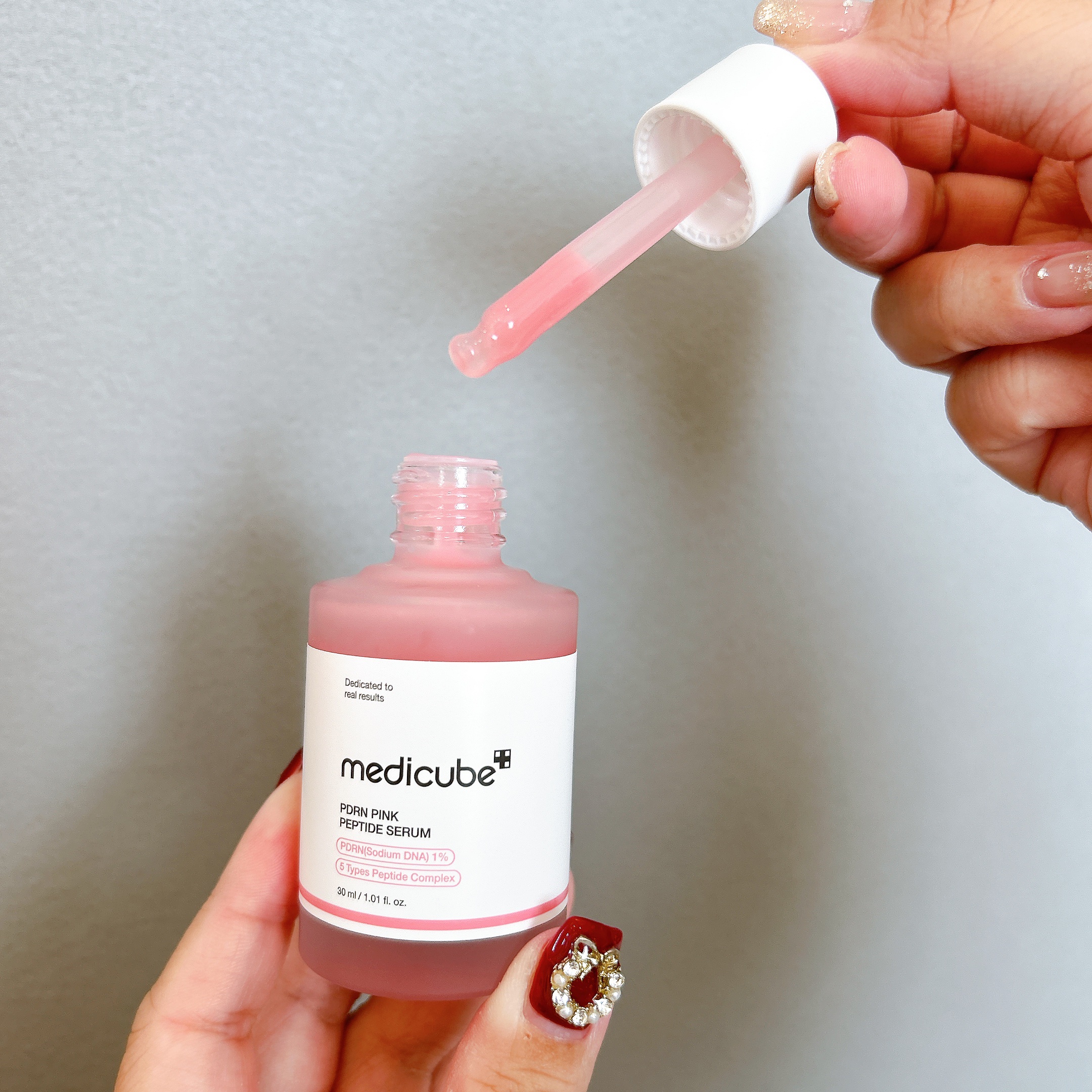 PDRNピンクアンプル PDRN 10,000ppm配合/MEDICUBE/美容液を使ったクチコミ（3枚目）