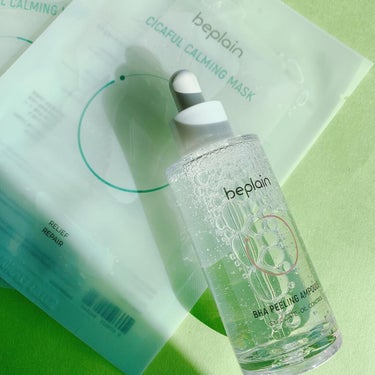 【スキンケア】

BHA PEELING AMPOULE
(BHAピーリングアンプル)

ピーリングと聞くと刺激が気になり
たじろいでしまうけど、こちらはかなり低刺激。
サラサラの液で、私は気になるとこ