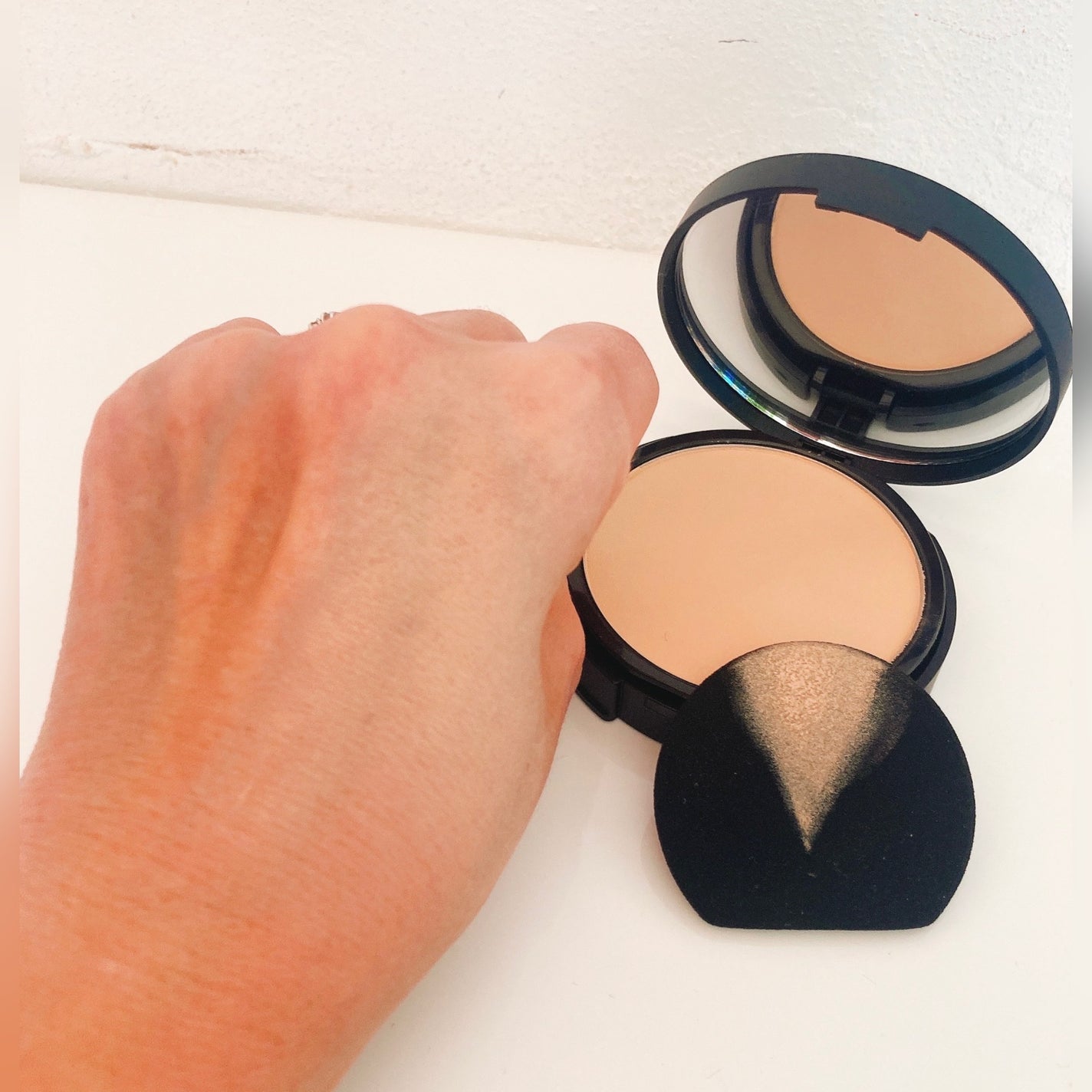 ベアプロ 24HR パウダー ファンデーション/bareMinerals/パウダーファンデーションを使ったクチコミ(2枚目)