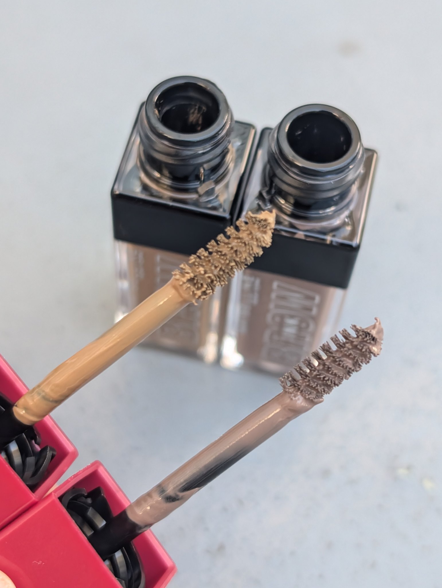 アイブロウ ビッグ ブースト ファイバー ジェル フリング/M・A・C/眉マスカラを使ったクチコミ（3枚目）