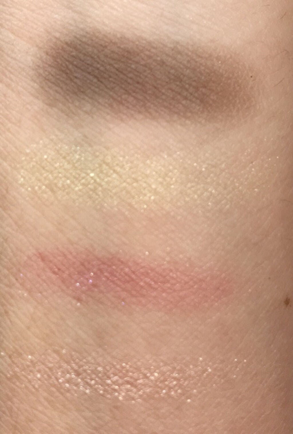 ミネラルクラッシィシャドー/エトヴォス/アイシャドウパレットを使ったクチコミ(2枚目)