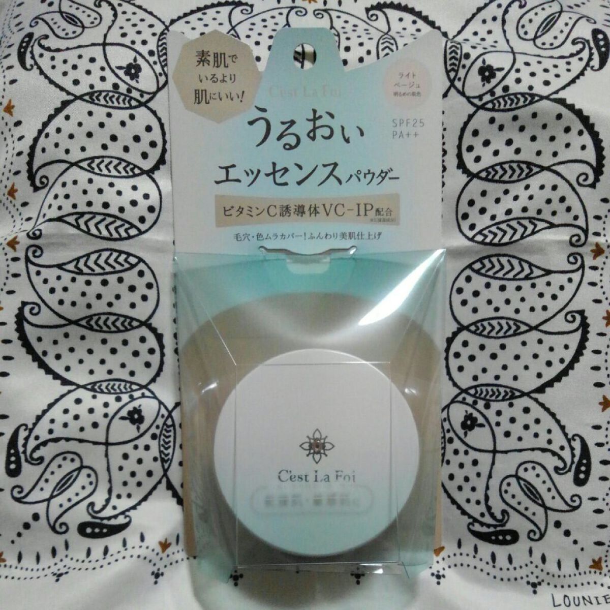 エッセンスパウダー /セラフォア/プレストパウダーを使ったクチコミ(1枚目)