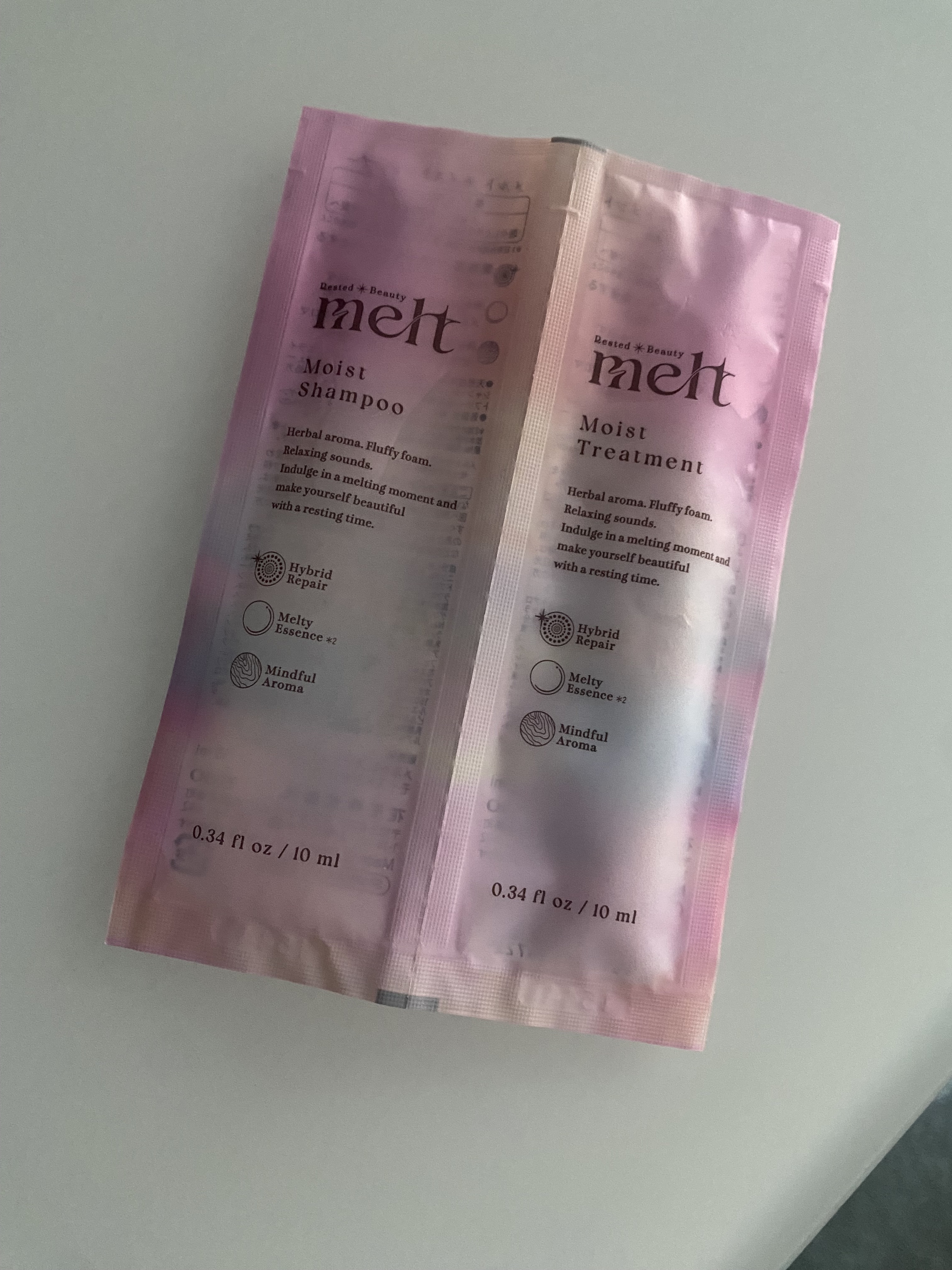 香りが香水っぽい
いい香り😙


トリートメントの浸透がいい⭕️