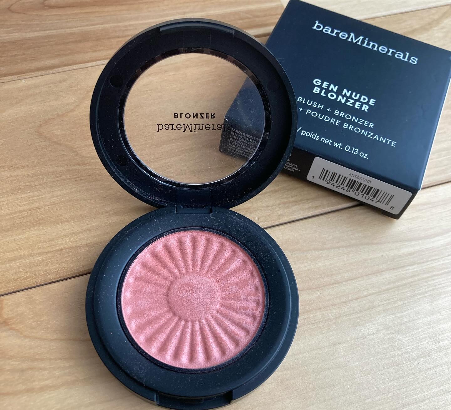 ジェン ヌード ブロンザー キス オブ ローズ/bareMinerals/ブロンザーを使ったクチコミ（2枚目）