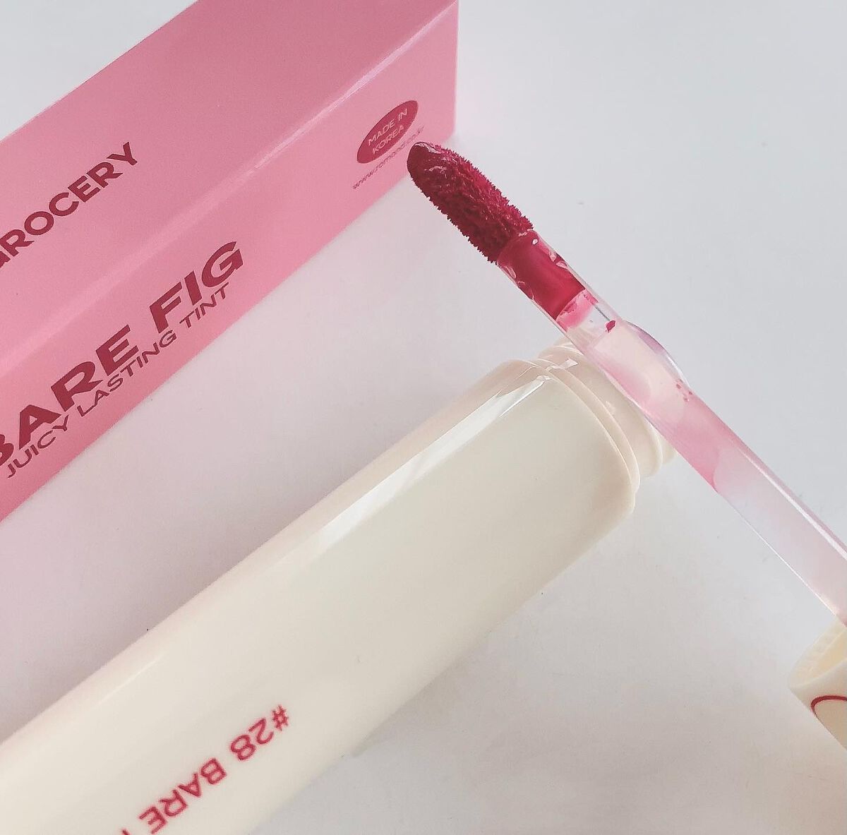 ジューシーラスティングティント 28 ベアフィグ(BARE FIG)/rom&nd/リップティントを使ったクチコミ（2枚目）