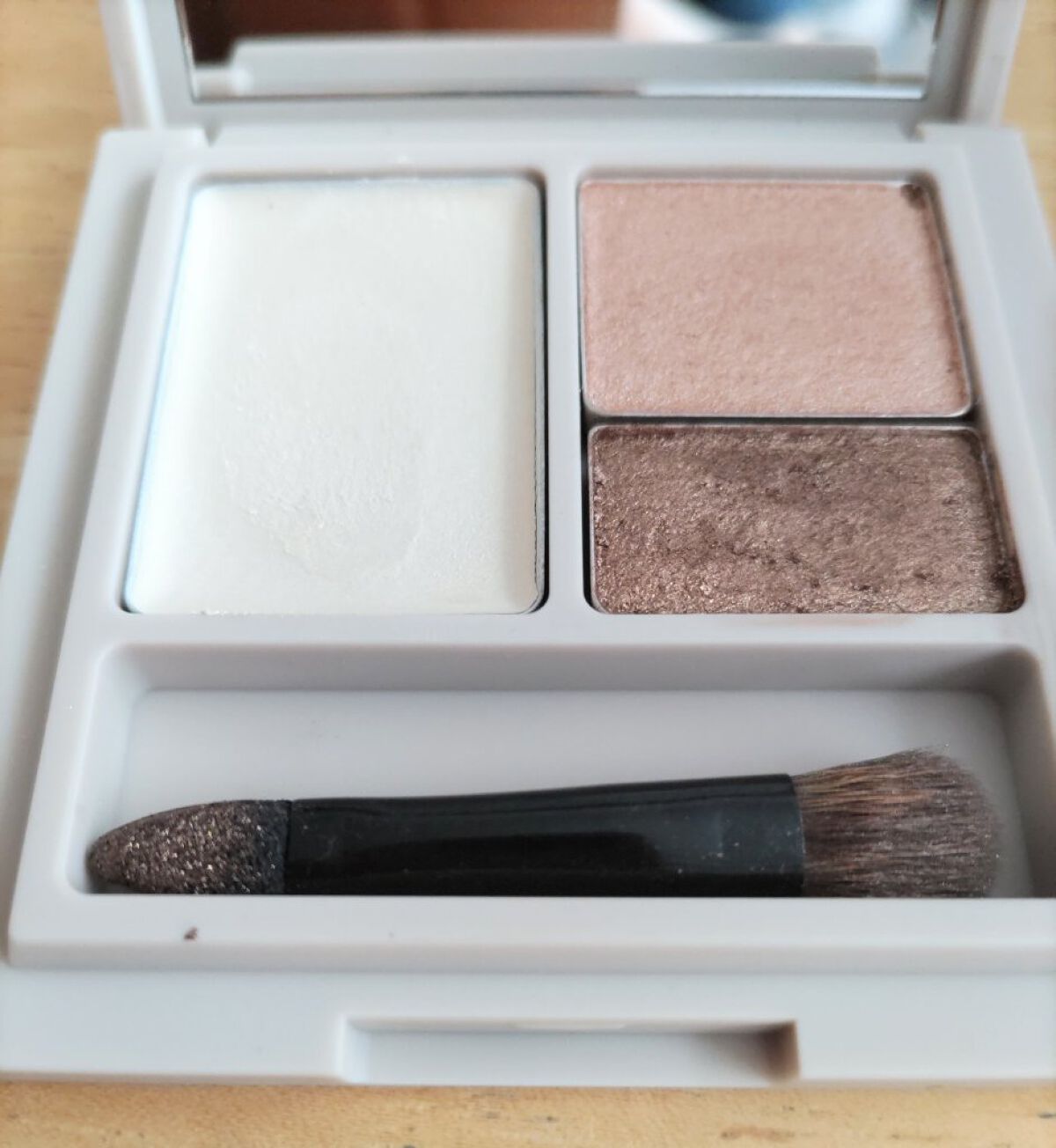 ベアスキンアイズ/lea by R./アイシャドウパレットを使ったクチコミ（1枚目）