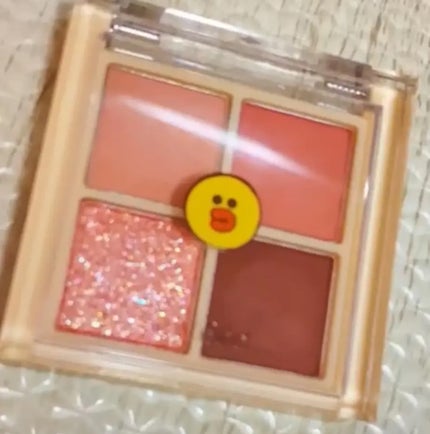 aya on LIPS 「ロムアンドアイシャドウパレット♥️➰🎀🤍🫣💖😝💫可愛すぎるミニ..」(2枚目)