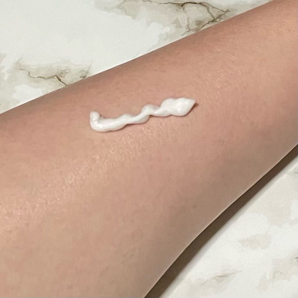 ノルウェー フォーミュラ インテンスリペア CICAボディエマルジョン/Neutrogena/ボディローションを使ったクチコミ(7枚目)