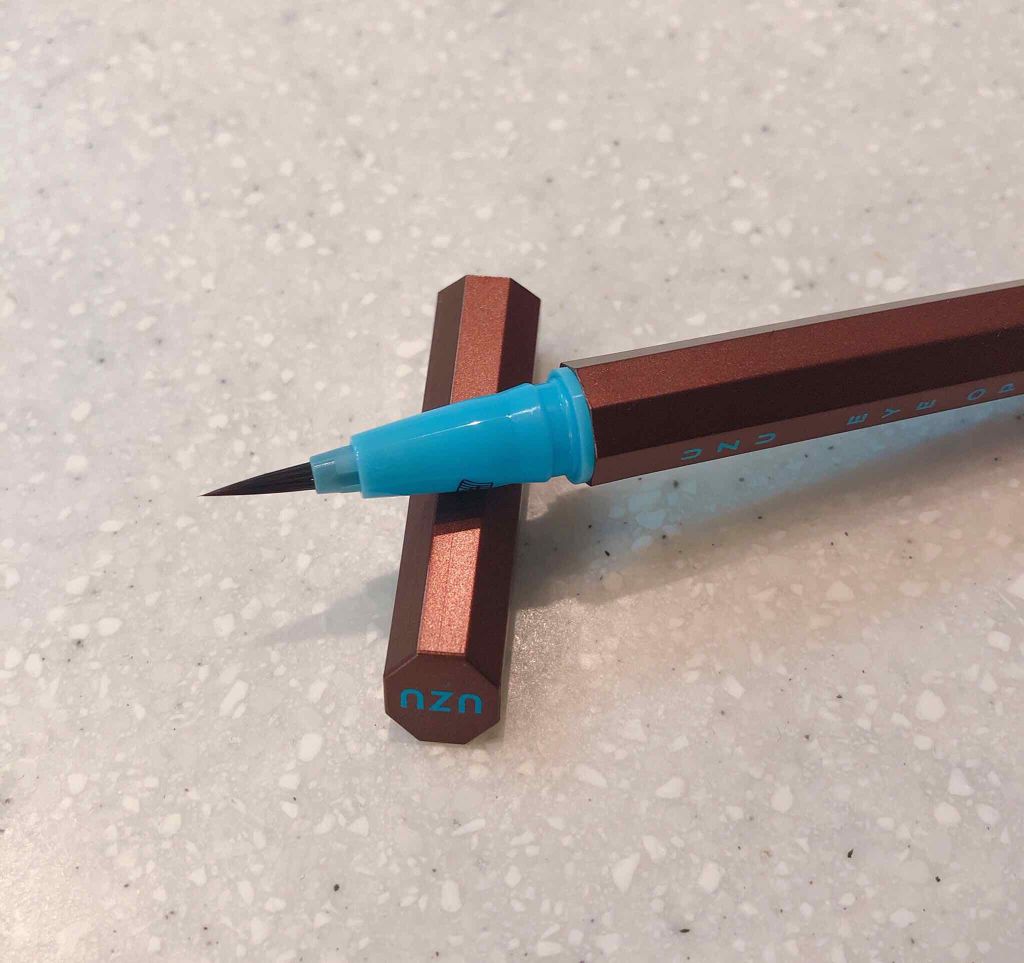 EYE OPENING LINER/UZU BY FLOWFUSHI/リキッドアイライナーを使ったクチコミ(1枚目)