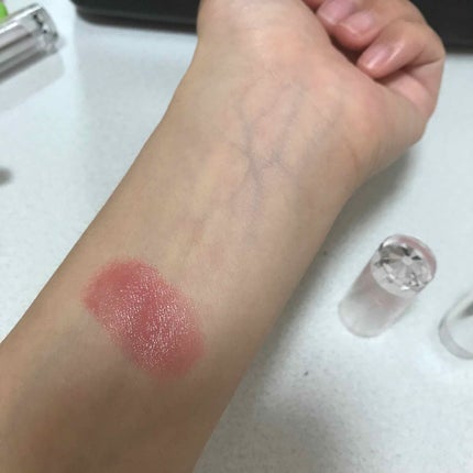 ラスティンググロスリップ/CEZANNE/口紅を使ったクチコミ(2枚目)