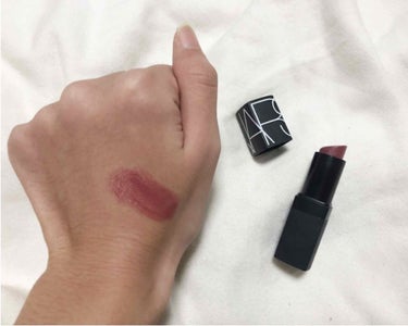 リップスティック(旧)/NARS/口紅を使ったクチコミ（2枚目）