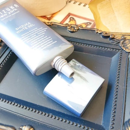 シズカホワイトゲル/Shizuka BY SHIZUKA NEWYORK/オールインワン化粧品を使ったクチコミ(3枚目)