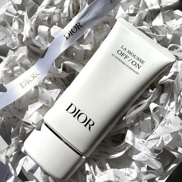 Dior ラ ムース ピュリフィアン オフ オンのクチコミ「【大気汚染物質などの汚れを落としながら、肌を清らかにするDIORの洗顔フォーム🫧】

----.....」（1枚目）