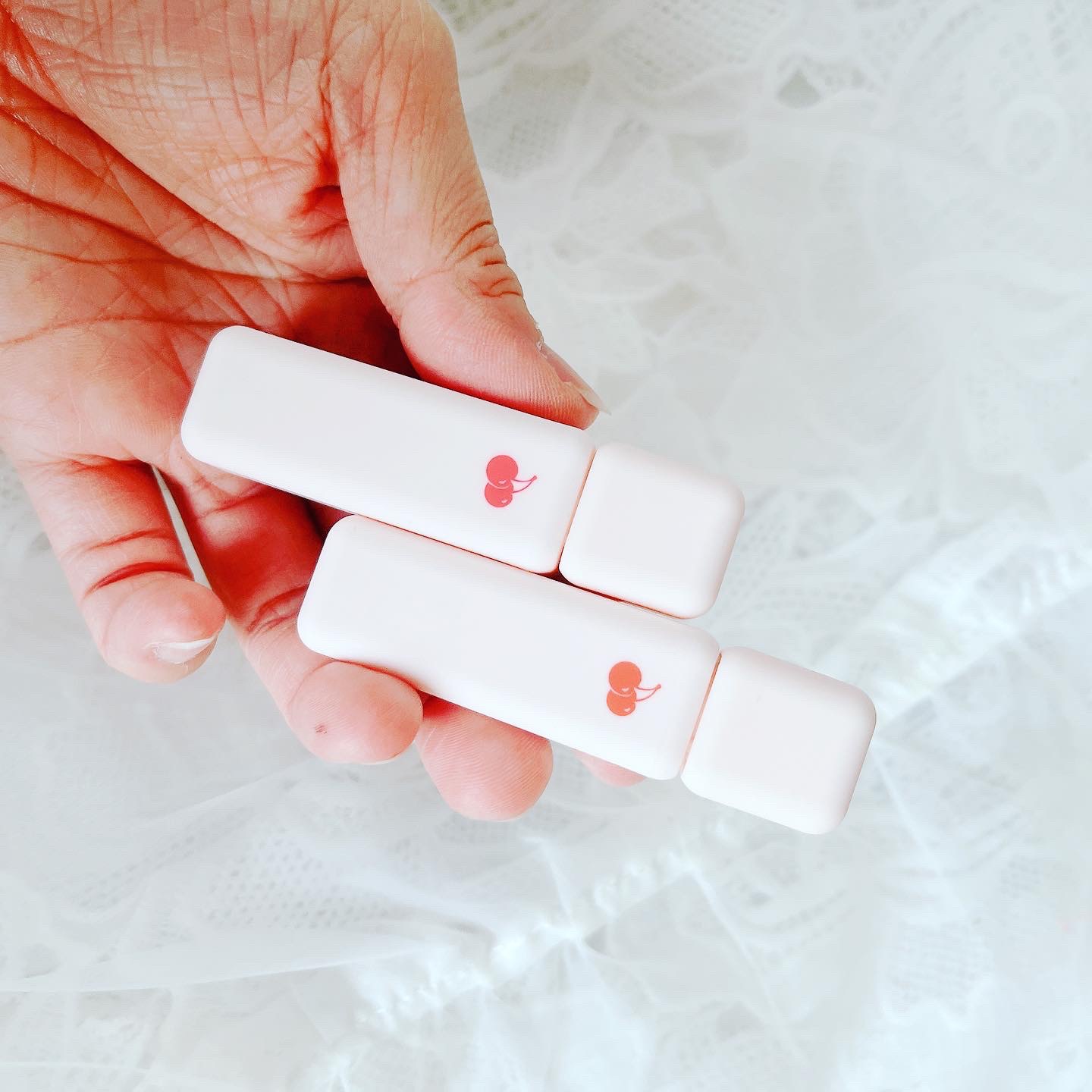 チューインガムベルベットティント/KIRSH(キルシー)/リップティントを使ったクチコミ（2枚目）