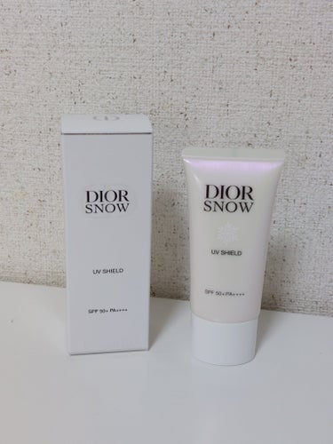 Dior ディオール スノー UVシールド 50+のクチコミ「Diorのリキッドファンデーションと合わせて使いたい&
しっかり紫外線対策したいと思って購入
.....」（1枚目）