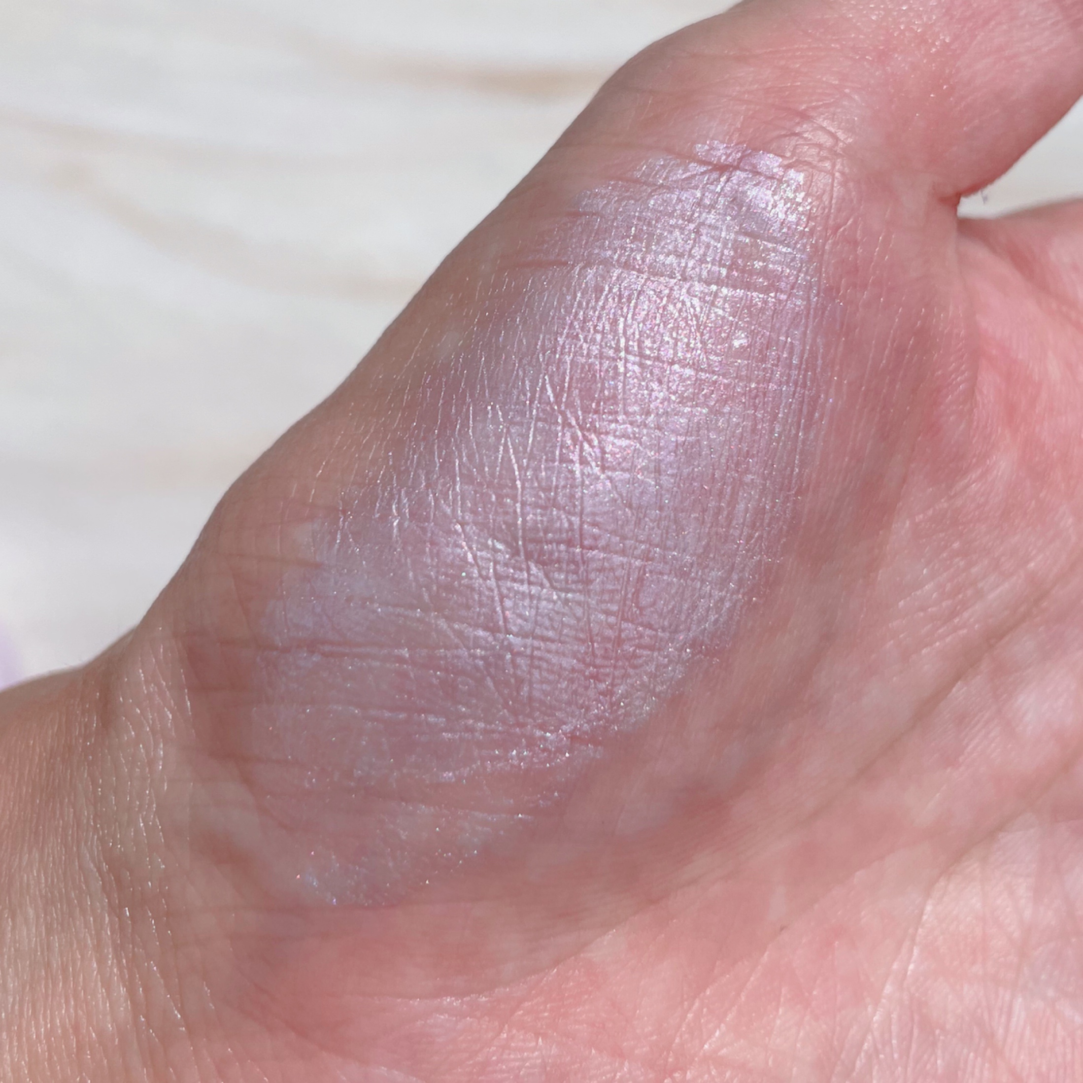 ジューシーパン グロッシージェリーハイライター 2 ピンクシェル/A’pieu/クリームハイライトを使ったクチコミ（3枚目）