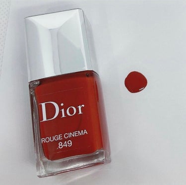 ディオール ヴェルニ 849 ルージュ シネマ/Dior/マニキュアを使ったクチコミ（2枚目）