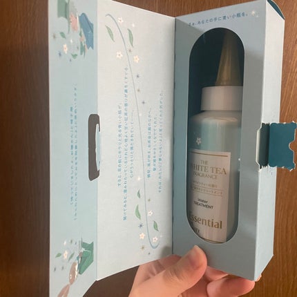 エッセンシャル ザビューティ 髪のキメ美容ウォータートリートメント ホワイトティーの香り/エッセンシャル/アウトバストリートメントを使ったクチコミ(2枚目)