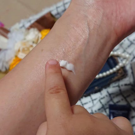 エキスパートマデカクリーム (レイディアンス)/センテリアン24/フェイスクリームを使ったクチコミ(5枚目)