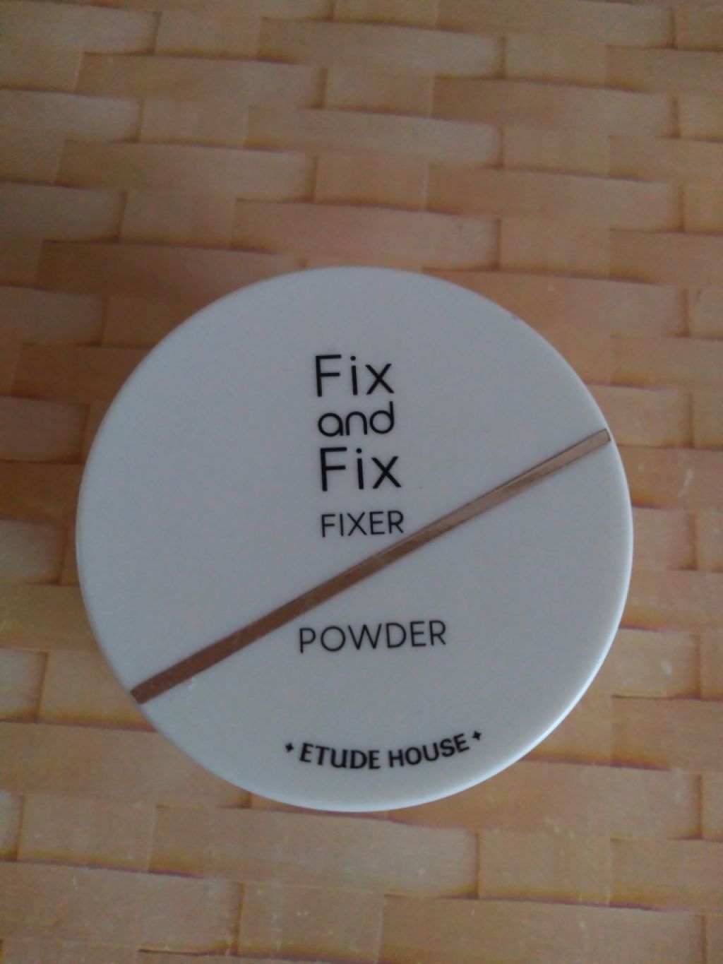 フィックス&フィックス パウダーフィクサー/ETUDE/ルースパウダーを使ったクチコミ(1枚目)