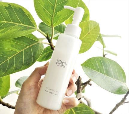 BOTANISTボタニカルクレンジングミルク(ネクタリン&ゼラニウムの香り)/BOTANIST/ミルククレンジングを使ったクチコミ(1枚目)