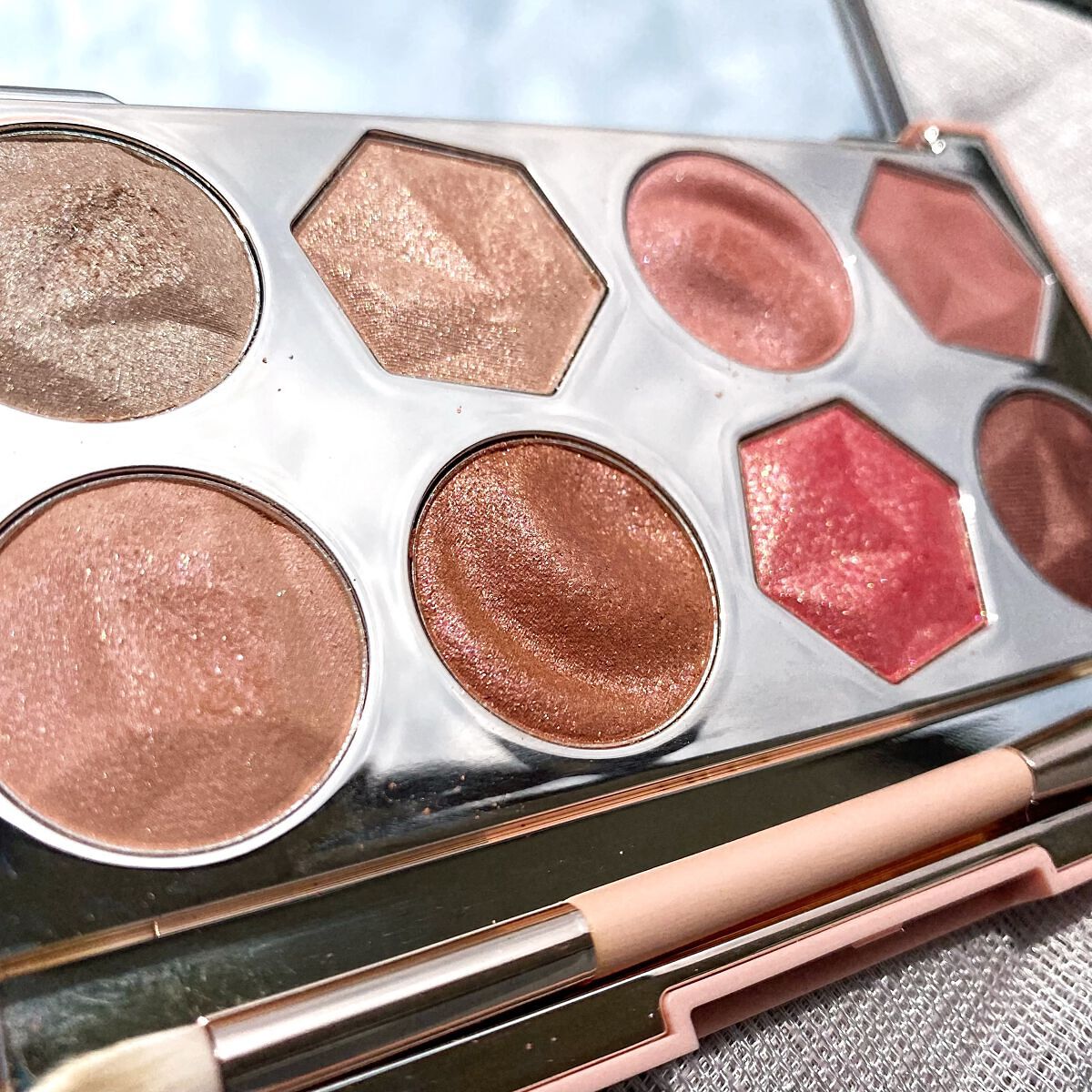 プリズム エアー アイ パレット/CLIO/アイシャドウパレットを使ったクチコミ（2枚目）