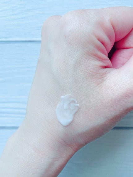 プラセホワイター 薬用美白アイクリーム/明色/アイケア・アイクリームを使ったクチコミ(3枚目)