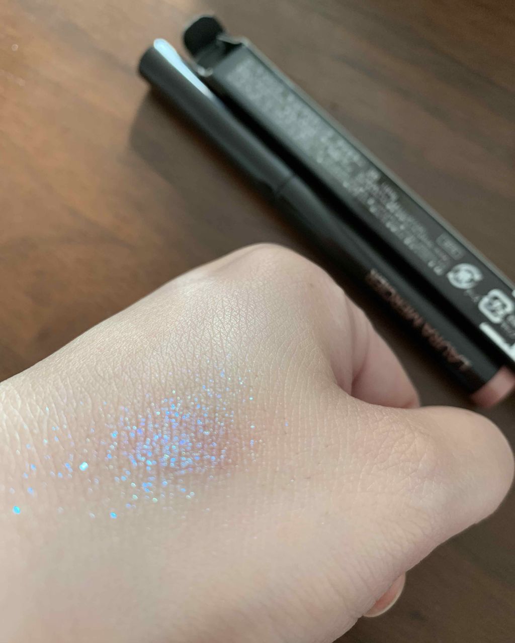 キャビアスティック アイカラー/ローラ メルシエ/スティックアイシャドウを使ったクチコミ(2枚目)