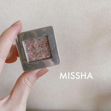 グリッタープリズム シャドウ GOP01/MISSHA/パウダーアイシャドウを使ったクチコミ（1枚目）