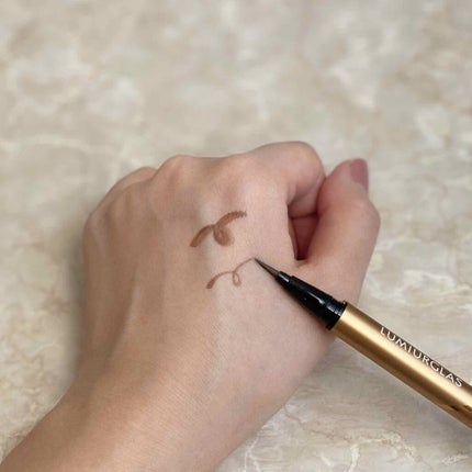 スキルレスライナー/LUMIURGLAS/リキッドアイライナーを使ったクチコミ(2枚目)