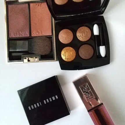 レ キャトル オンブル/CHANEL/アイシャドウパレットを使ったクチコミ(1枚目)