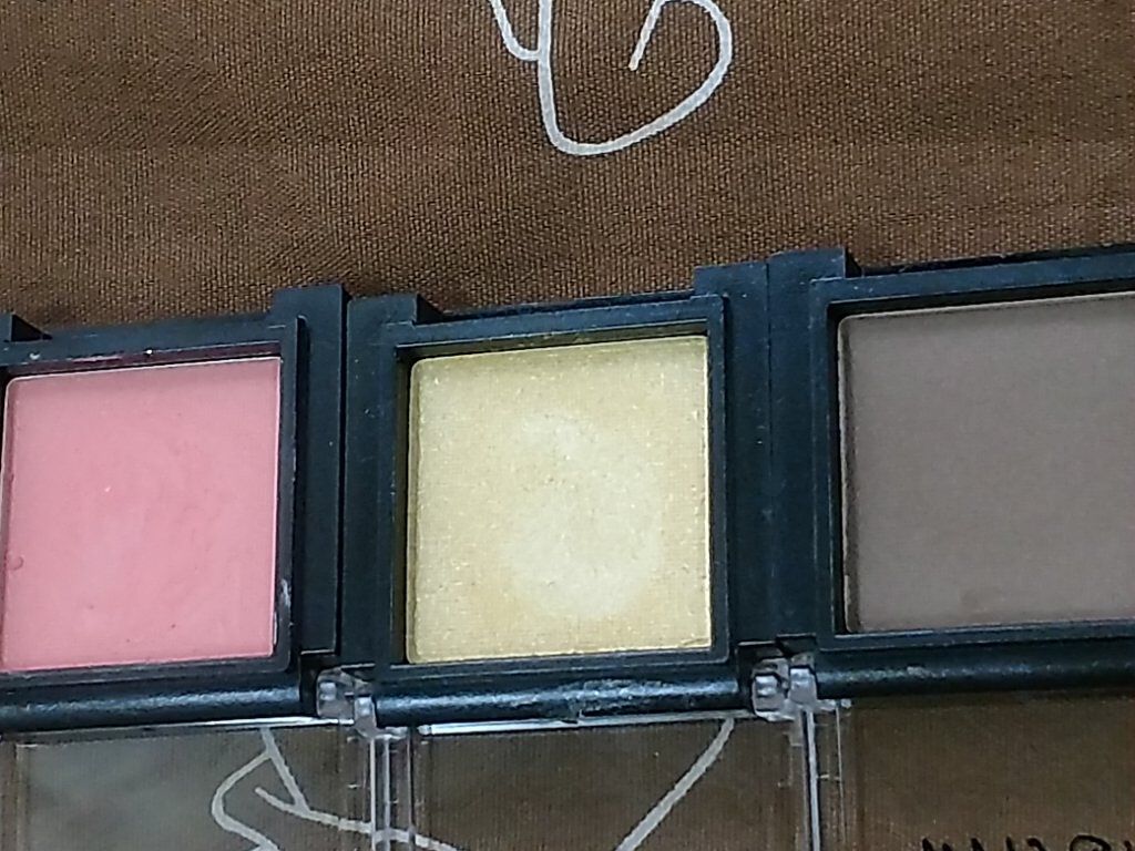 UR GLAM　SELECT EYES/U R GLAM/単色アイシャドウを使ったクチコミ（3枚目）