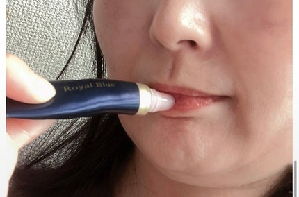 ニベア ロイヤルブルーリップ 濃密美容ケア/ニベア/リップ美容液を使ったクチコミ(2枚目)