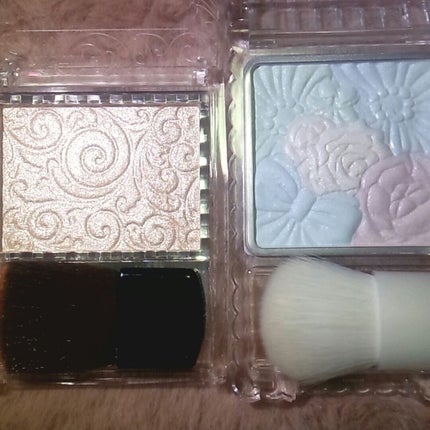 グロウフルールハイライター/キャンメイク/パウダーハイライトを使ったクチコミ(4枚目)