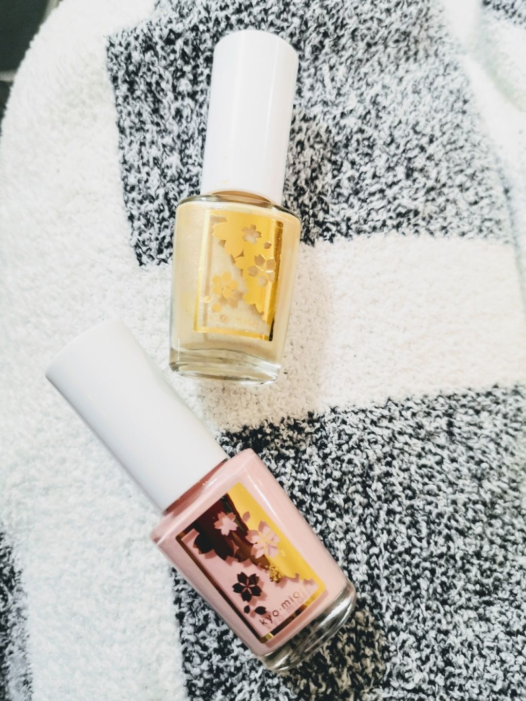 四季彩まといネイル/kyo・miori/マニキュアを使ったクチコミ（2枚目）